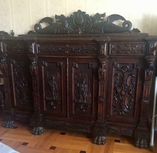 Dining room, antique furniture