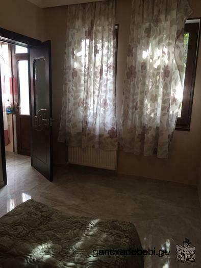 Appartement de 2 pièces à Avlabari, à 300 mètres de la cathédrale Metekhi