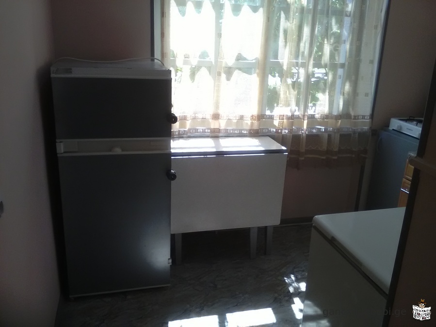 1-room apartment for rent in 20 micro district, on the 1st floor, in a central location near Shartav