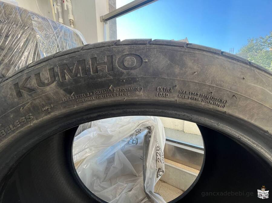 Summer tires 275/40 ZR20 106Y BMW x6 KUMHO CRUGEN hp91