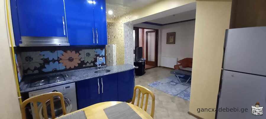 ბინა ბათუმის ცენტრში/Квартира в центре Батуми/Apartment in the center of Batumi