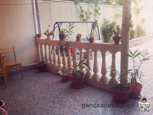 8-room private house for sale in Gori