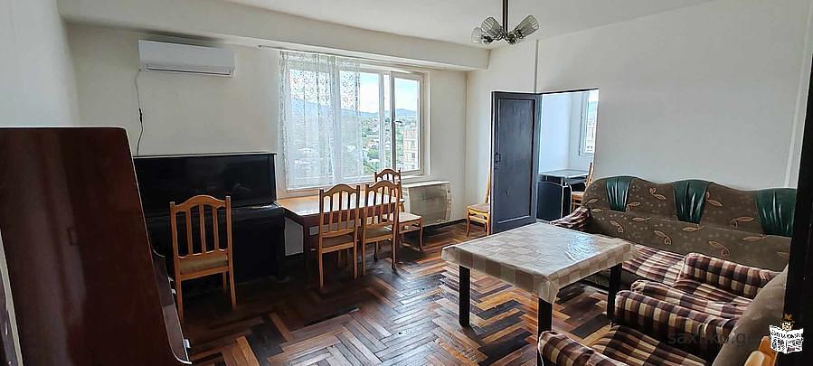 The owner of the apartment. flat for rent. Mukhiani 1 micro district, 5 rooms, newly renovated,