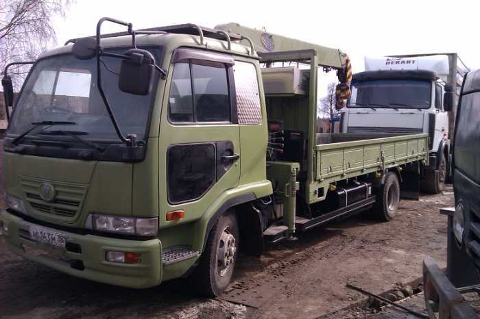 продаю грузовик с манипулятором NISSAN DIESEL японского производства