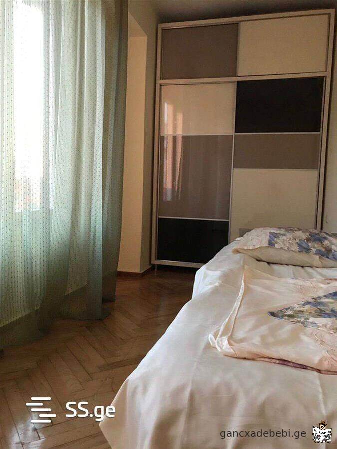 Apartment for rent in the city center, on the first line of the beach