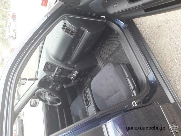 Honda c-rv 2006. 8 airbags. Rent a driver 571550849