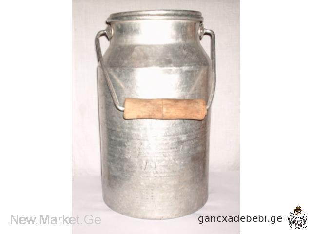 Original aluminum milk jug with lid, original aluminum can with lid. Made in USSR (Soviet Union SU)