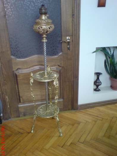 "matador" , antikvari 1820 weli, navTis lampa.