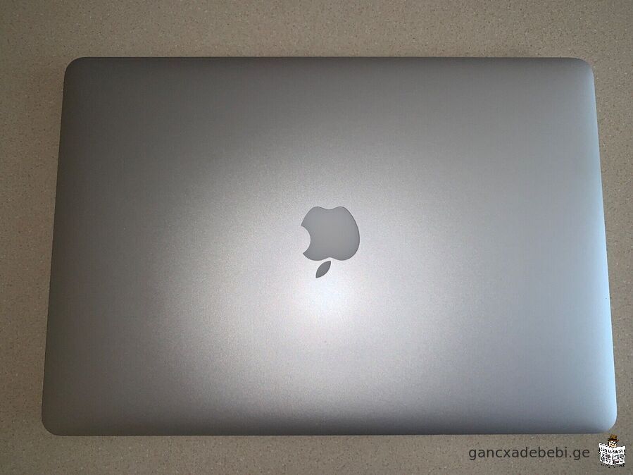 saswrafod iyideba MacBook Pro 15" Retina Mid 2015 kargi mdgomareobiT moyveba Tavisi qeisi saCuqrad